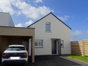 Comfortable holiday home with garden, near beach